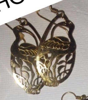 Wild Bryde Ibis Earrings Full-Body, Framed, Naturalistic - Unofficial Wild Bryde Collector's Guide