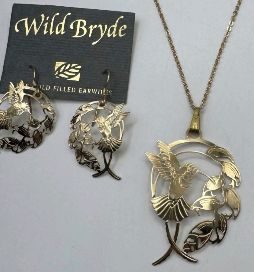 Wild Bryde Hummingbird Brooch, Earrings, Necklace Full Body, Landscape, Naturalistic - Unofficial Rainforest Collector's Guide