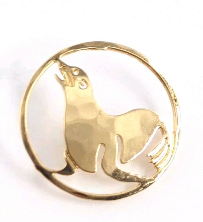 Wild Bryde Sea Lion Pin, Earrings, Brooch Full-Body, Framed, Hallmark Photo - Unofficial Wild Bryde Collector's Guide