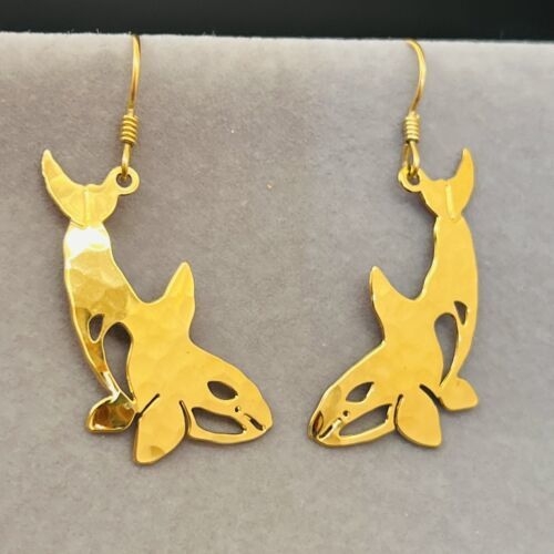 Wild Bryde Orca Earrings Full-Body, Hallmark Photo, Species Photo - Unofficial Wild Bryde Collector's Guide