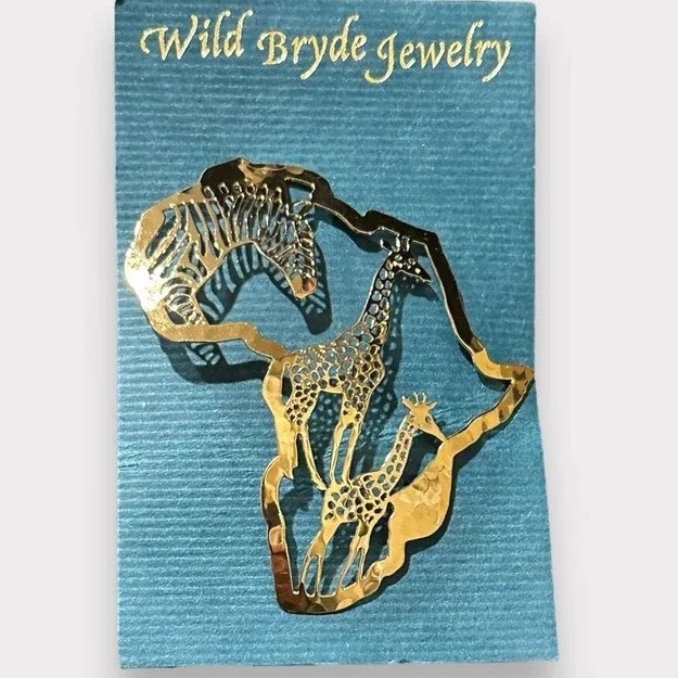 Wild Bryde Giraffe & Zebra Brooch Map-Based, Framed, Landscape - Unofficial Wild Bryde Collector's Guide