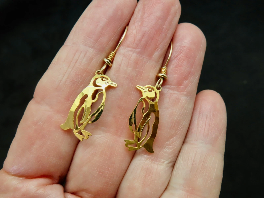 Wild Bryde Magellanic Penguin Earrings Full-Body, Naturalistic, Species Ambiguous - Unofficial Wild Bryde Collector's Guide