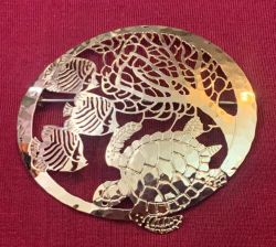 Wild Bryde Green Sea Turtle & Butterflyfish Brooch Full-Body, Framed, Landscape - Unofficial Wild Bryde Collector's Guide