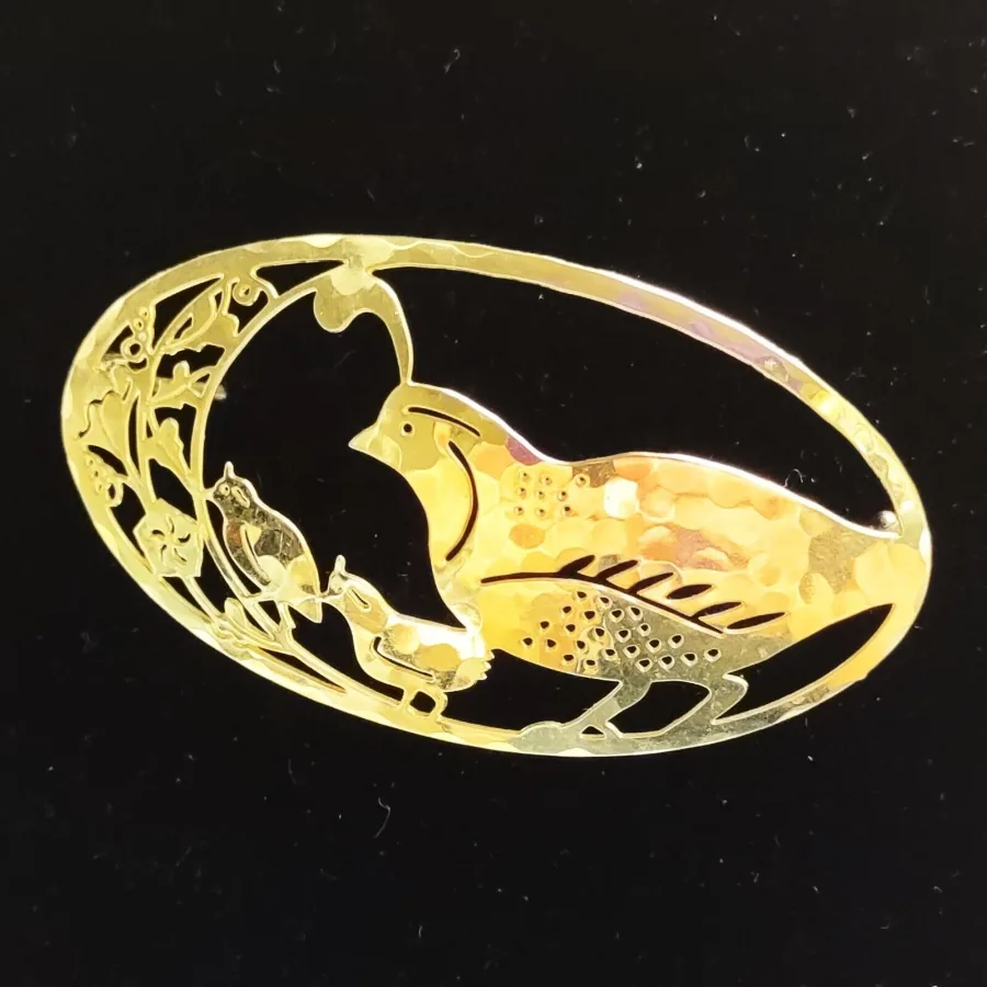 Wild Bryde California Quail Brooch Full-Body, Framed, Landscape - Unofficial Wild Bryde Collector's Guide