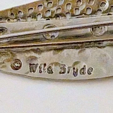 Wild Bryde Loon Brooch, Earrings Full-Body, Hallmark Photo, Species Photo - Unofficial Wild Bryde Collector's Guide