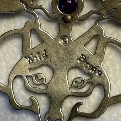Wild Bryde Gray Wolf Necklace Full-Body, Face Only, Framed - Unofficial Wild Bryde Collector's Guide