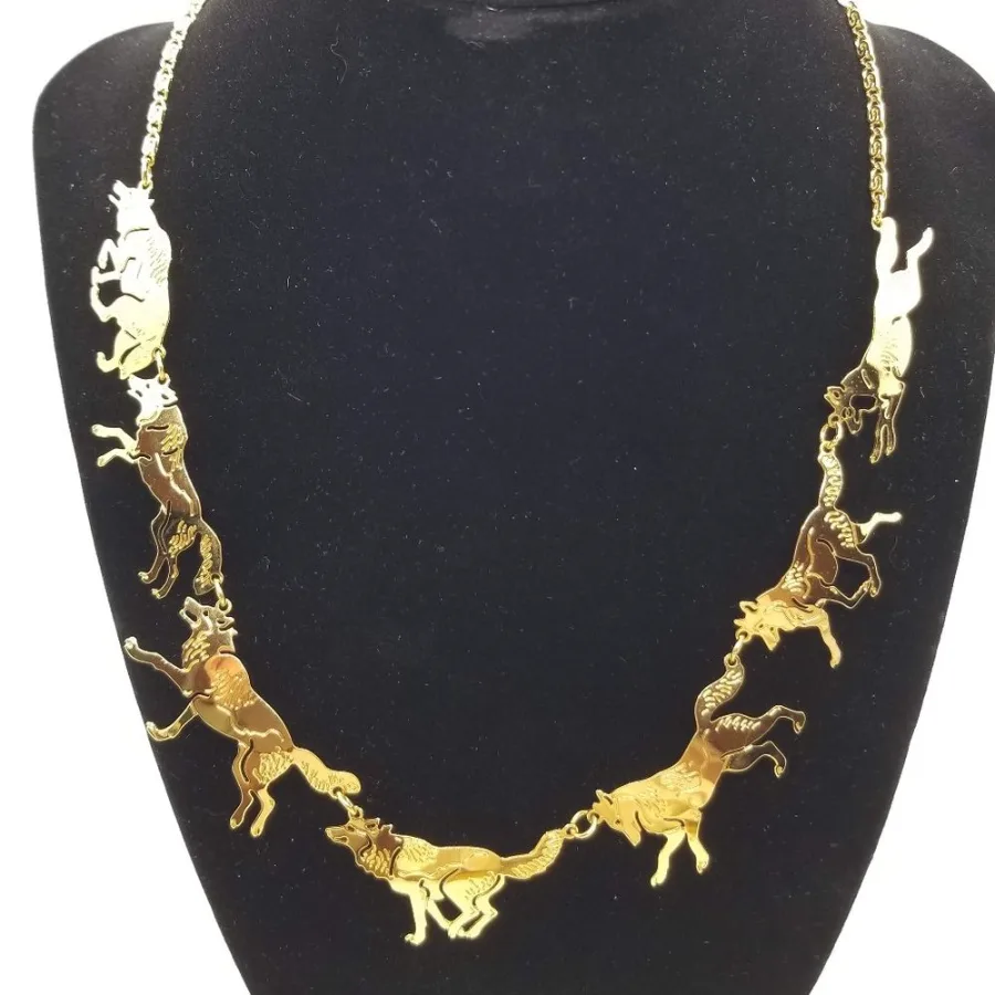 Wild Bryde Gray Wolf Necklace Full-Body, Species Photo - Unofficial Wild Bryde Collector's Guide