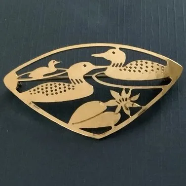 Wild Bryde Loon Brooch Full-Body, Pairs and Families, Landscape - Unofficial Wild Bryde Collector's Guide