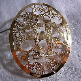 Wild Bryde Finch Brooch Full-Body, Landscape, Pairs and Families - Unofficial Wild Bryde Collector's Guide