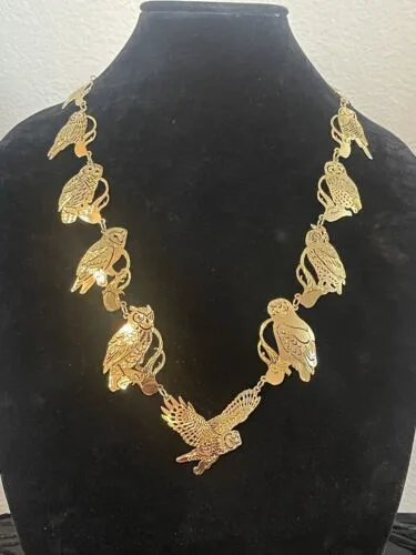 Wild Bryde Barn Owl & Barred Owl & Burrowing Owl & Flammulated Owl & Great Gray Owl & Great Horned Owl & Long-Eared Owl & Northern Hawk Owl & Saw-Whet Owl & Screech Owl & Short-Eared Owl & Spotted Owl Necklace Full-Body, Landscape, Naturalistic - Unofficial Wild Bryde Collector's Guide