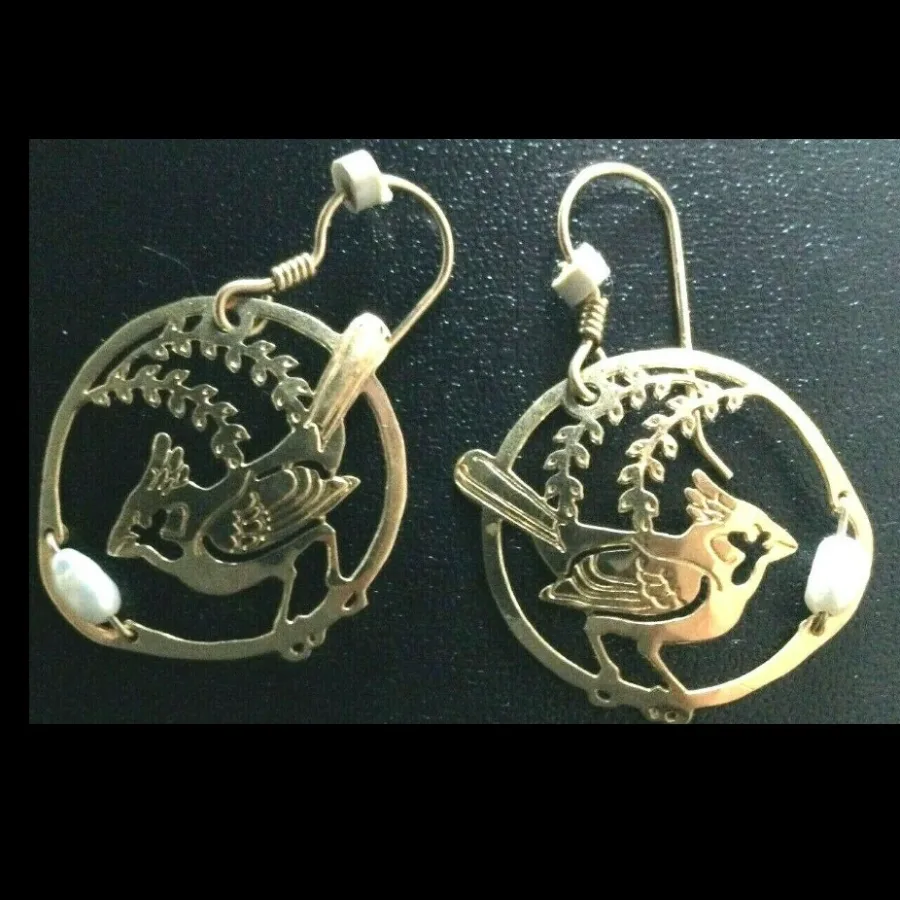 Wild Bryde Cardinal Earrings Full-Body, Landscape, Framed - Unofficial Wild Bryde Collector's Guide