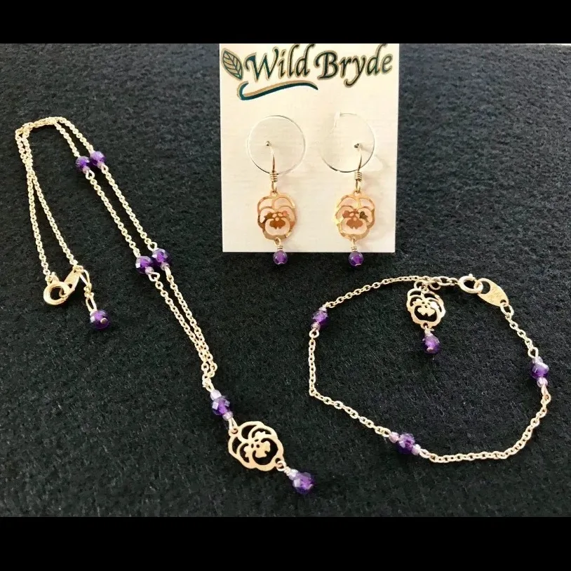 Wild Bryde Pansy Earrings, Bracelet, Necklace Landscape, Beading, Dangles or Articulation - Unofficial Wild Bryde Collector's Guide