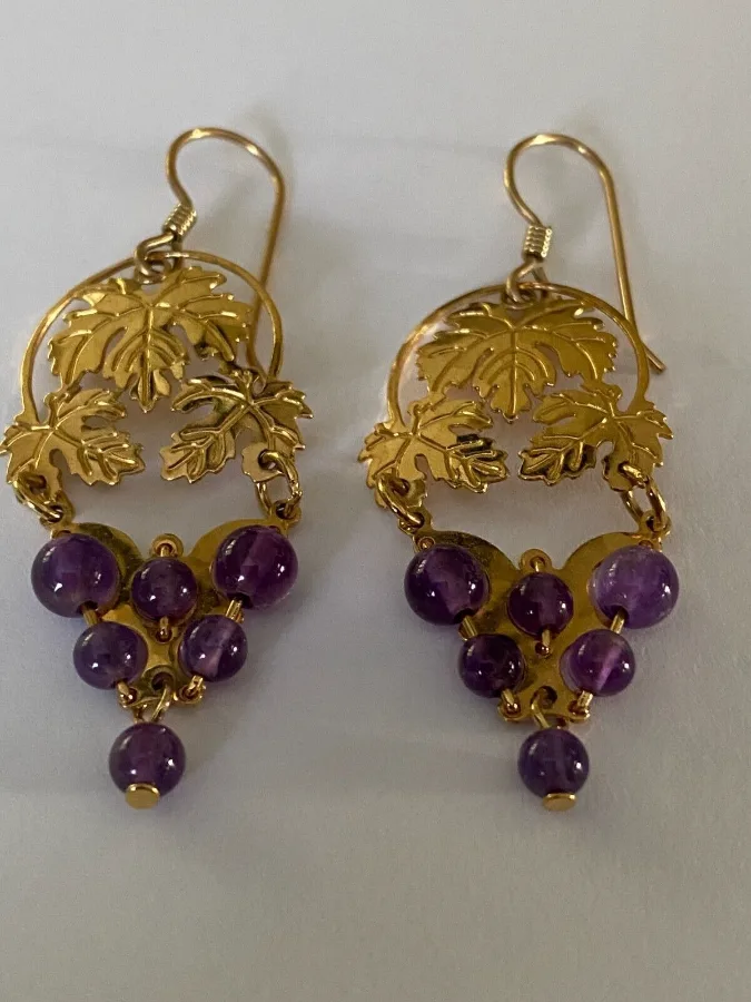 Wild Bryde Grapevine Earrings, Pendant Landscape, Beading, Dangles or Articulation - Unofficial Wild Bryde Collector's Guide