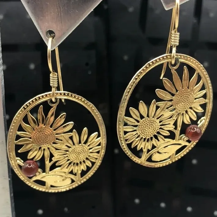 Wild Bryde Sunflower Earrings, Bracelet Landscape, Framed, Beading - Unofficial Wild Bryde Collector's Guide