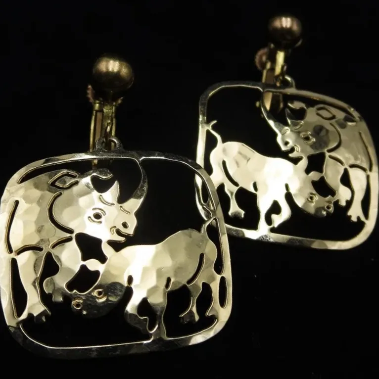 Wild Bryde Rhino Earrings Full-Body, Framed, Pairs and Families - Unofficial Wild Bryde Collector's Guide