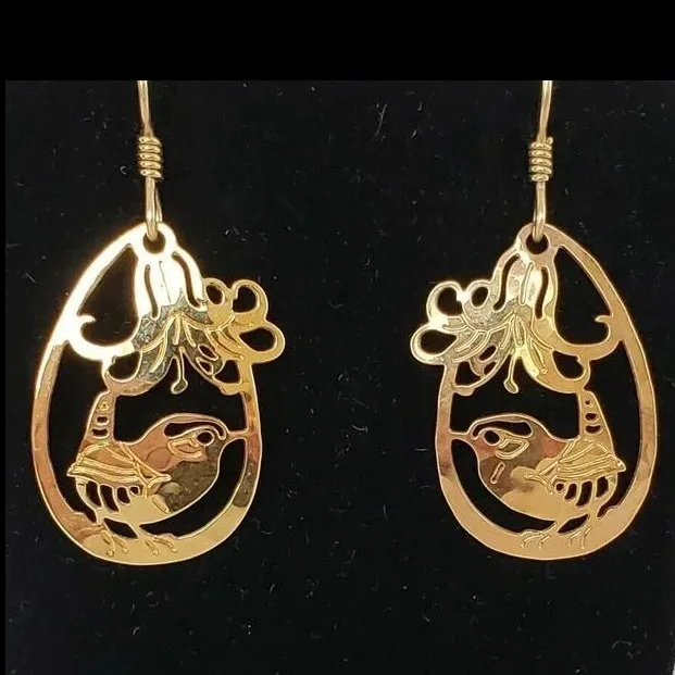 Wild Bryde Chickadee Earrings Full-Body, Landscape, Framed - Unofficial Wild Bryde Collector's Guide