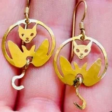 Wild Bryde Cat Earrings Full-Body, Dangles or Articulation - Unofficial Wild Bryde Collector's Guide