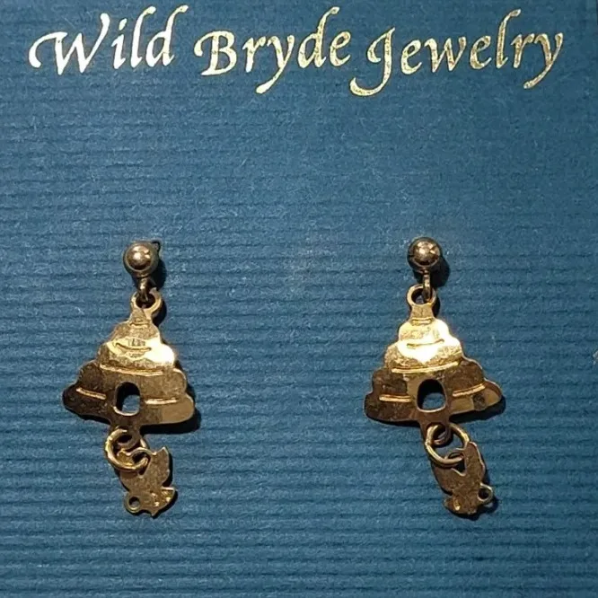 Wild Bryde Honeybee Earrings Full-Body, Landscape, Whimsical - Unofficial Wild Bryde Collector's Guide