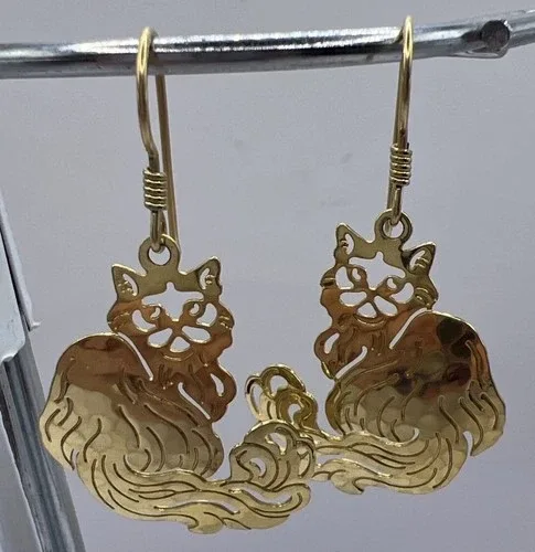 Wild Bryde Himalayan Earrings, Pendant Full-Body - Unofficial Wild Bryde Collector's Guide