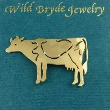 Wild Bryde Cow Earrings, Brooch Full-Body - Unofficial Wild Bryde Collector's Guide