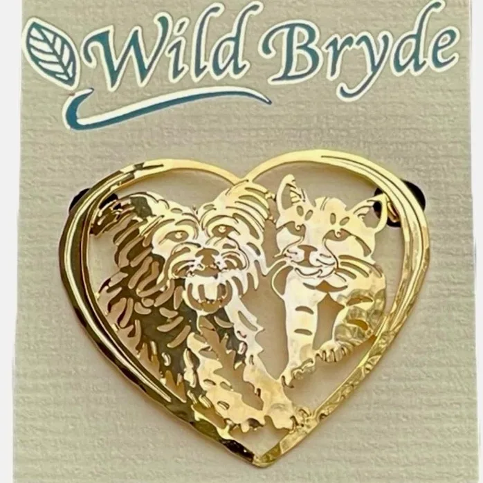 Wild Bryde Tabby & Cairn Terrier Brooch Face Only, Framed, Pairs and Families - Unofficial Wild Bryde Collector's Guide