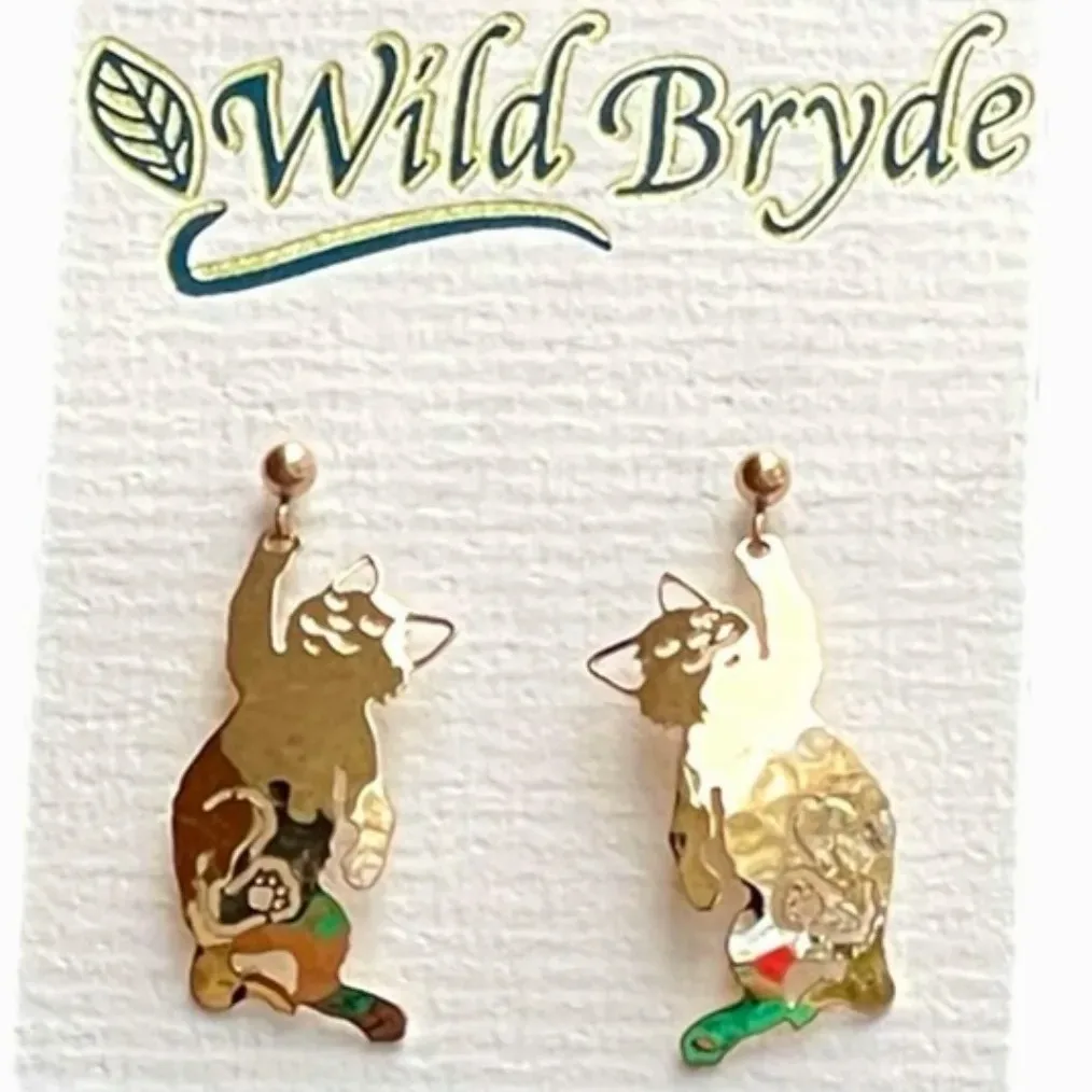 Wild Bryde Kitten Earrings Full-Body, Whimsical - Unofficial Wild Bryde Collector's Guide