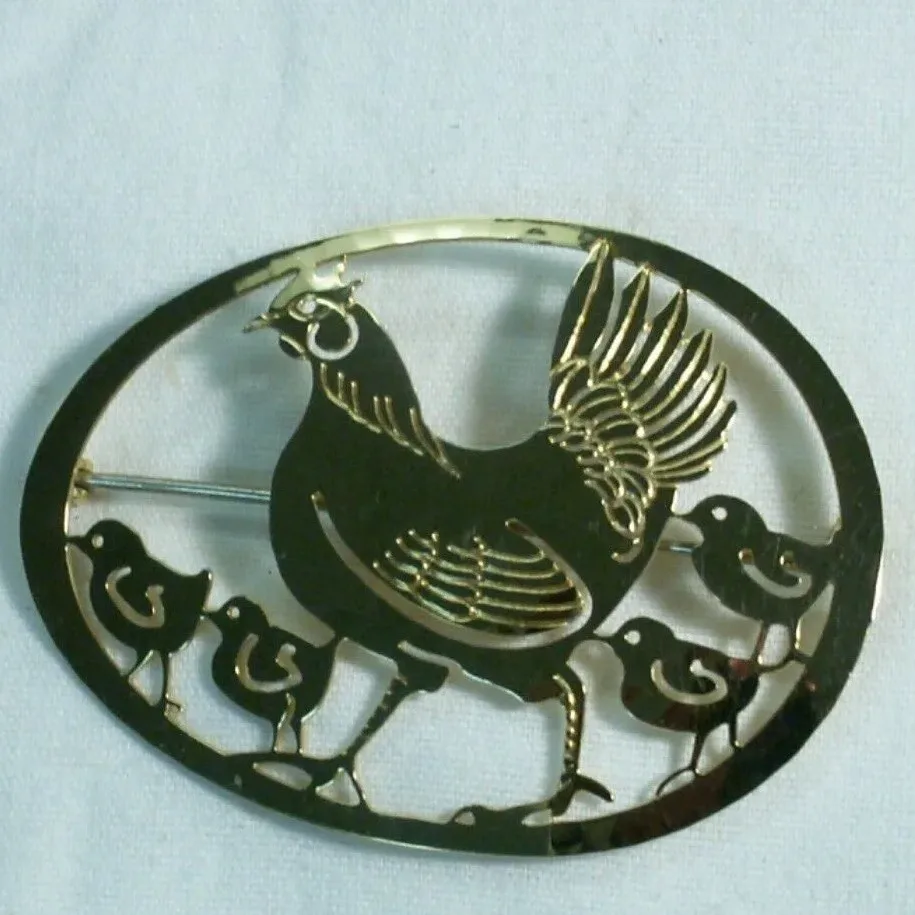 Wild Bryde Hen & Chick Earrings, Brooch Full-Body, Framed, Pairs and Families - Unofficial Wild Bryde Collector's Guide
