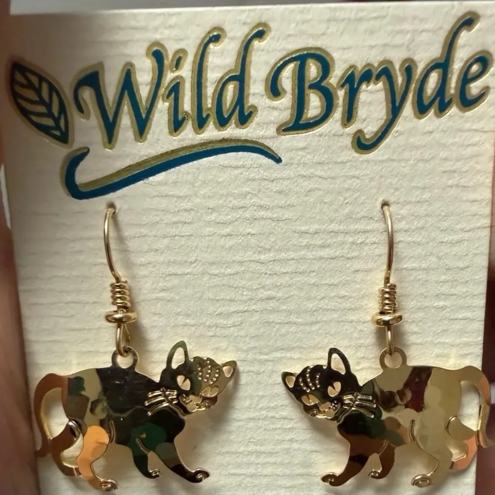 Wild Bryde Kitten Earrings Full-Body, Whimsical, Hallmark Photo - Unofficial Wild Bryde Collector's Guide