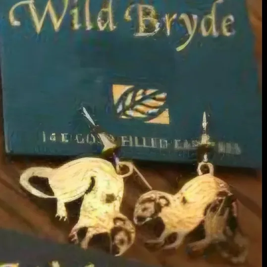 Wild Bryde Ferret Earrings Full-Body, Theme Overlap - Unofficial Wild Bryde Collector's Guide