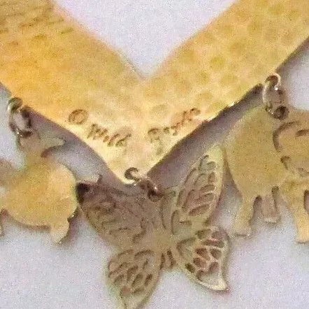 Wild Bryde Poison Arrow Frog & Green Sea Turtle & Butterfly & Elephant & Giraffe & Heart Pendant Full-Body, Dangles or Articulation, Whimsical - Unofficial Wild Bryde Collector's Guide