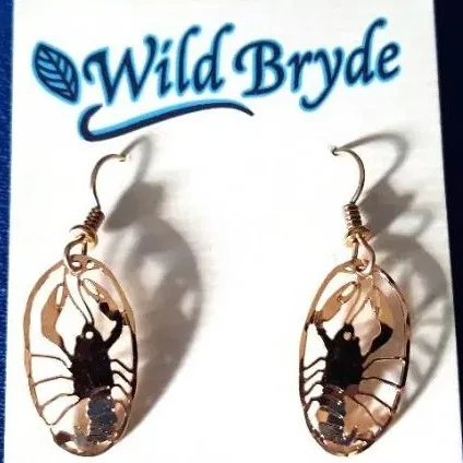 Wild Bryde Crayfish Earrings Full-Body, Framed, Theme Overlap - Unofficial Wild Bryde Collector's Guide