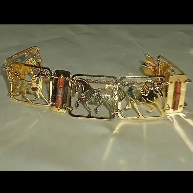 Wild Bryde Horse & Pinto & Arabian Bracelet Full-Body, Framed, Beading - Unofficial Wild Bryde Collector's Guide
