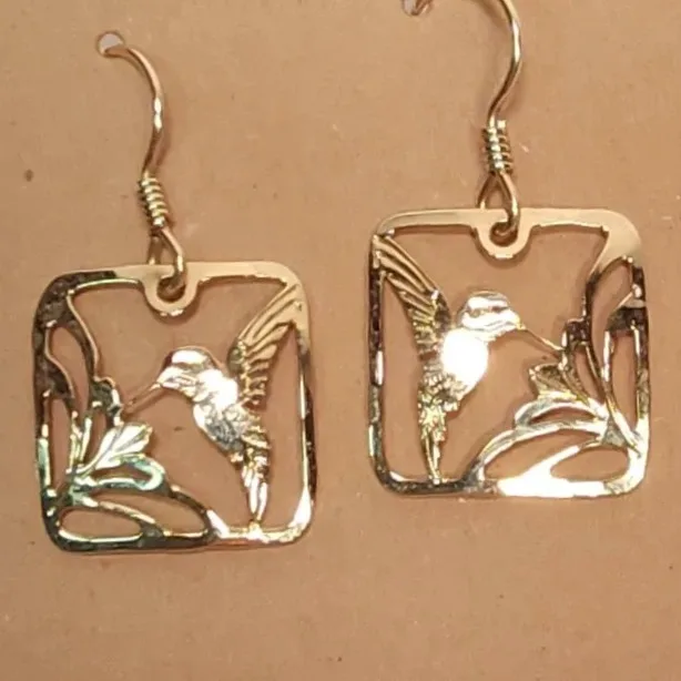 Wild Bryde Hummingbird & Bromeliad Earrings Full-Body, Framed, Landscape - Unofficial Wild Bryde Collector's Guide