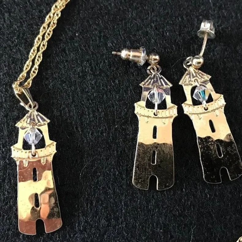 Wild Bryde Lighthouse Earrings, Pendant Landscape, Hallmark Photo - Unofficial Wild Bryde Collector's Guide