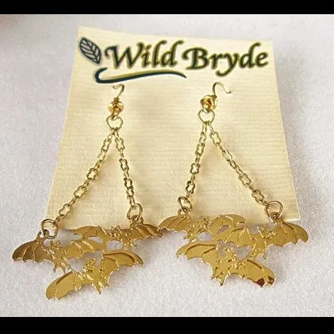 Wild Bryde Bat Earrings Full-Body, Dangles or Articulation - Unofficial Wild Bryde Collector's Guide