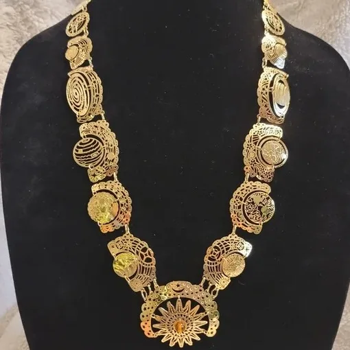 Wild Bryde Moon & Sun & Saturn & Earth Necklace Dangles or Articulation, Beading - Unofficial Wild Bryde Collector's Guide