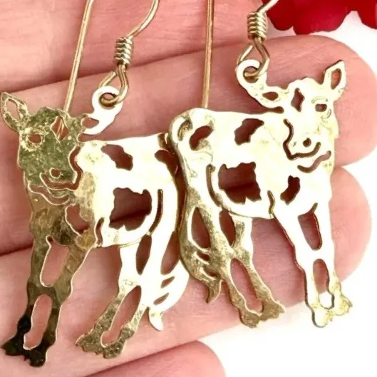 Wild Bryde Calf Earrings, Pendant, Brooch Full-Body, Naturalistic, Hallmark Photo - Unofficial Wild Bryde Collector's Guide