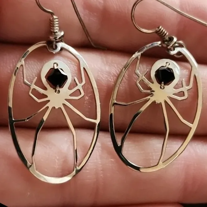Wild Bryde Black Widow Earrings Full-Body, Framed, Beading - Unofficial Wild Bryde Collector's Guide