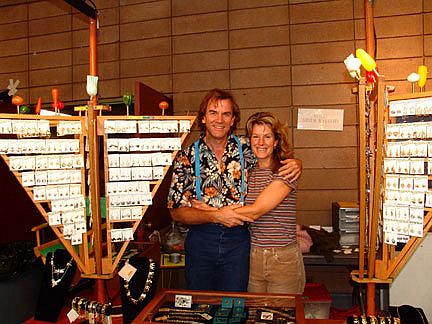 Mike and wife Joanna at a sale. Source: Wildbryde.com archive.