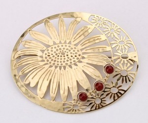 Wild Bryde Daisy Brooch Framed, Landscape, Beading - Unofficial Wild Bryde Collector's Guide